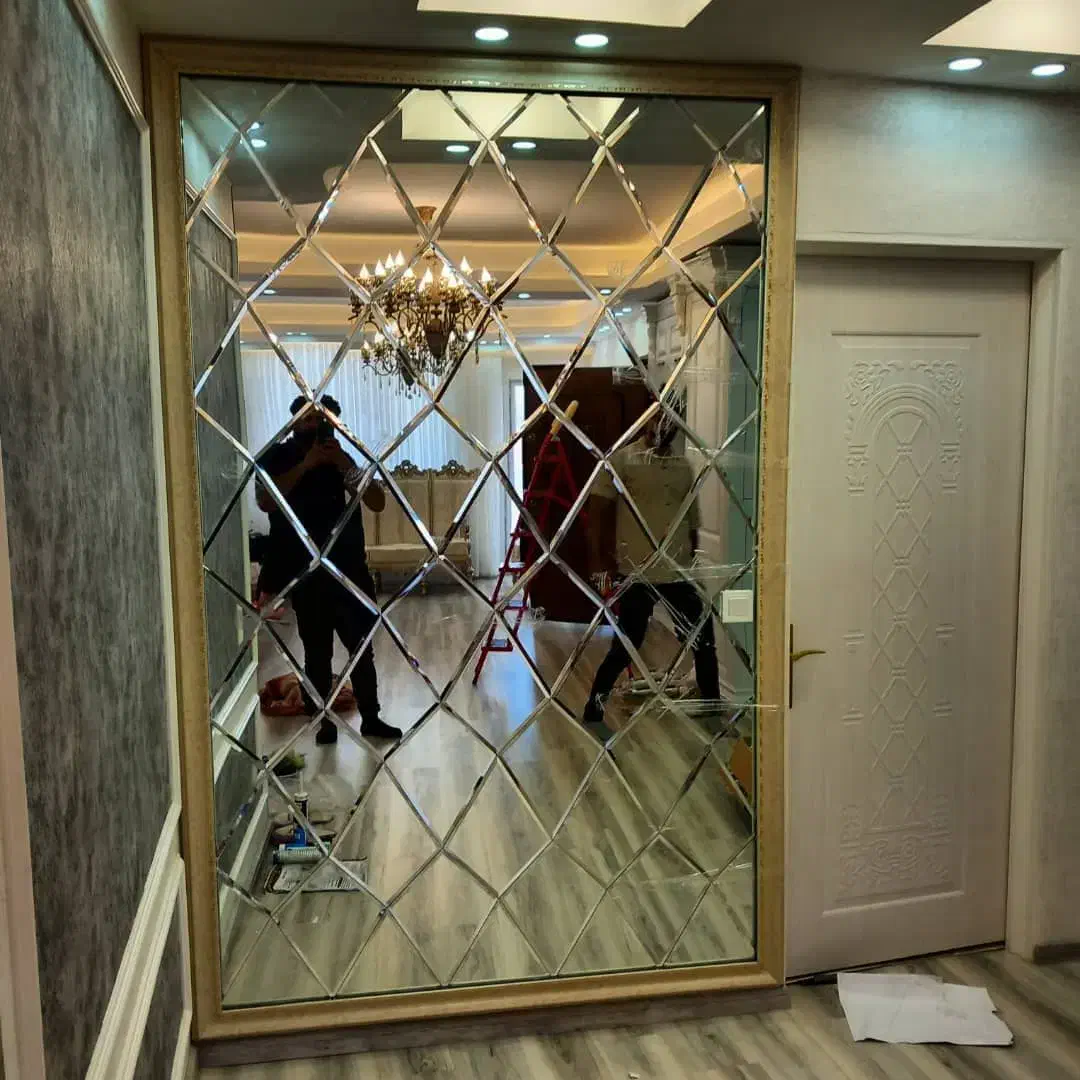 نصب و اجرای انواع شیشه اینه و طلق|خدمات پیشه و مهارت|تبریز, |دیوار