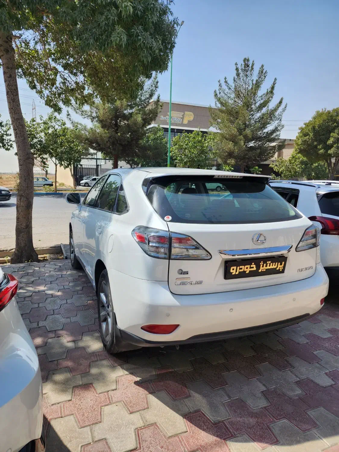 لکسوس rx350مدل ۲۰۱۱|خودرو سواری و وانت|شاهین‌شهر, گزبرخوار|دیوار