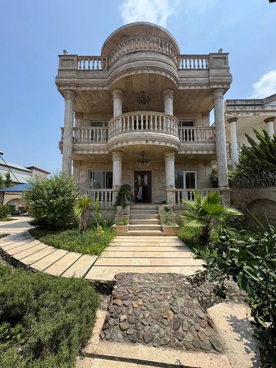 کاخ ویلا۴۵۰ متری فول امکانات|فروش خانه و ویلا|چمستان, |دیوار