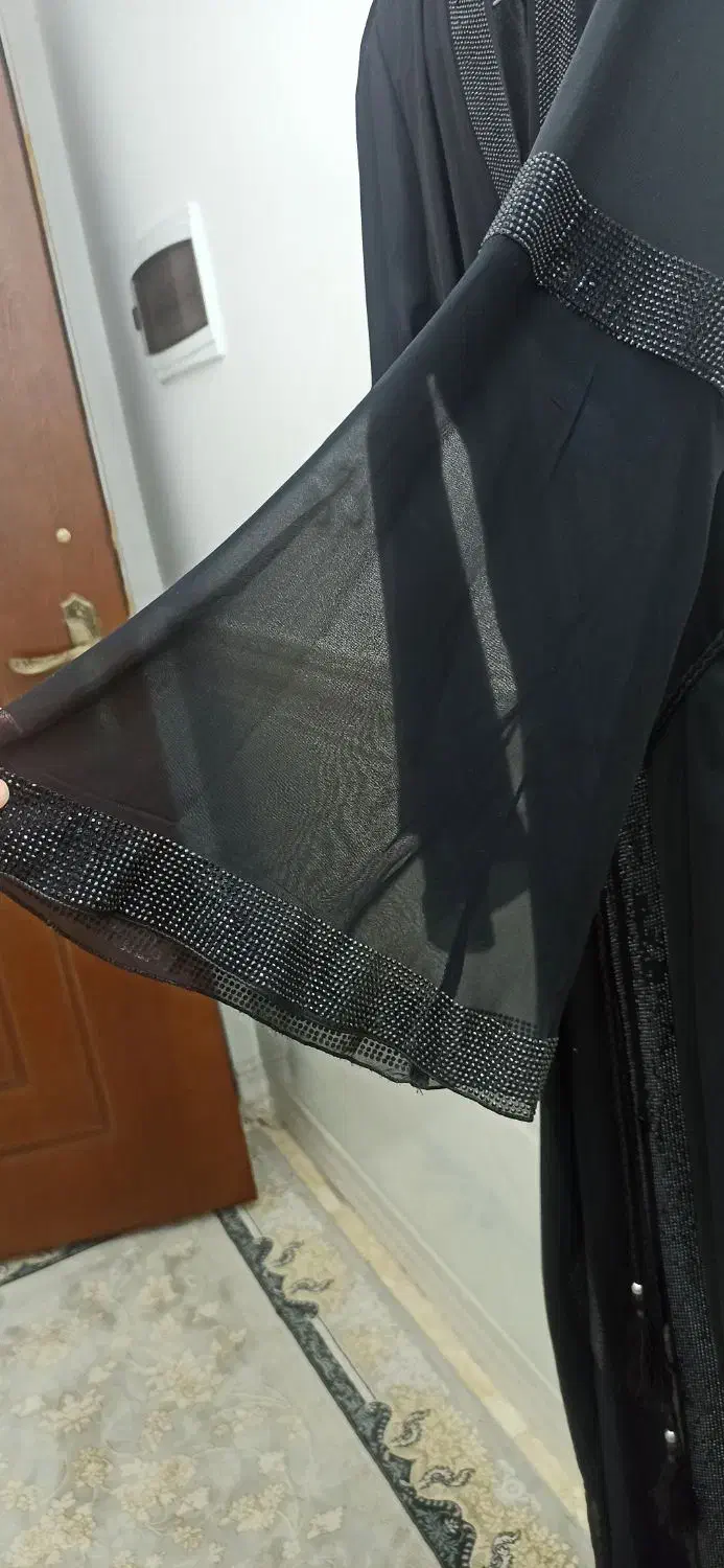 عبا مجلسی|لباس|قم, حنیف نژاد|دیوار