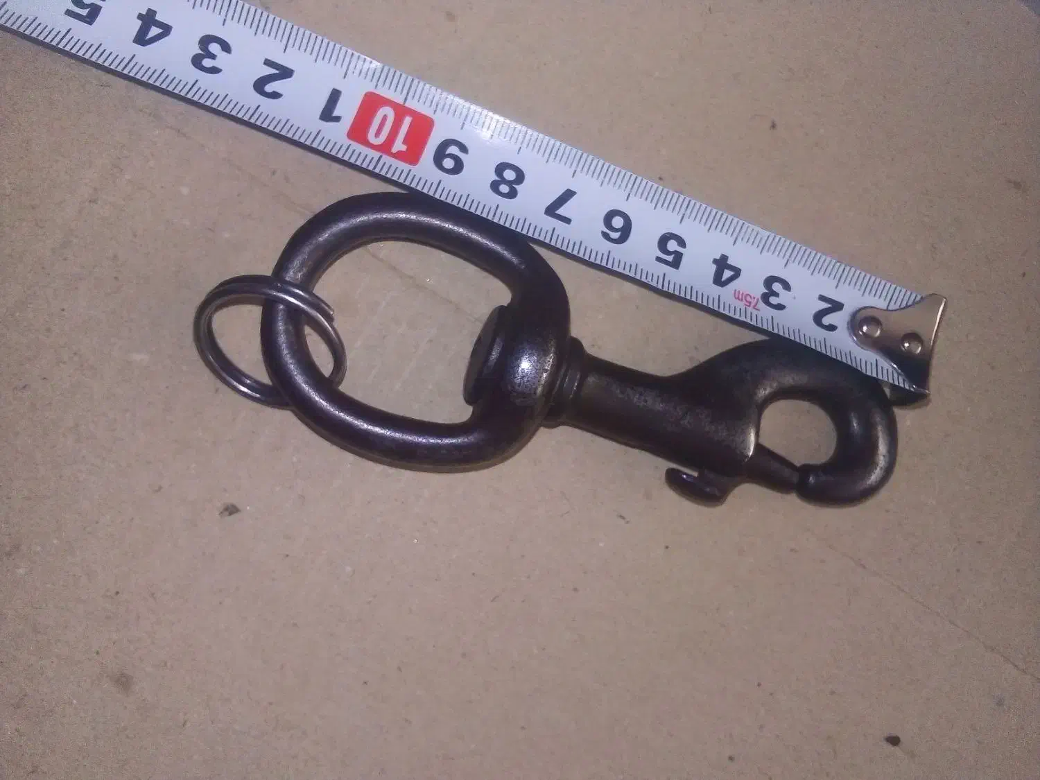 بندکلیدیانگلیسیلنگرنشان|کلکسیون اشیاء عتیقه|شهرکرد, |دیوار