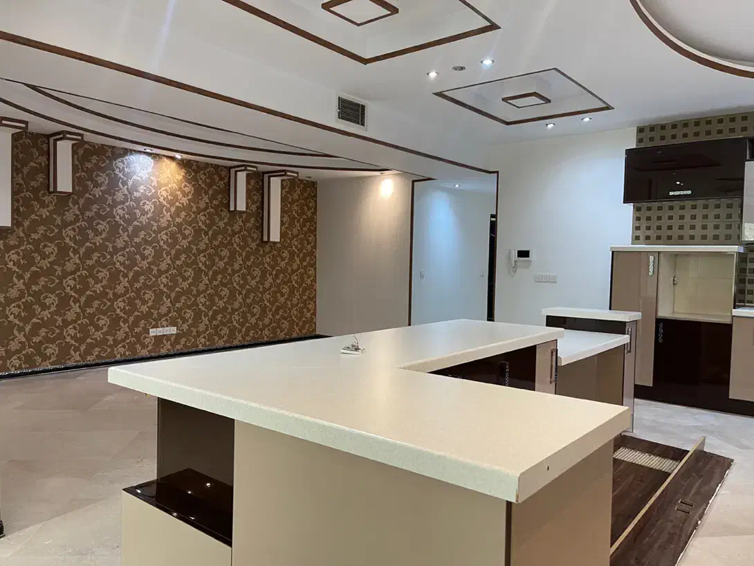 ۲۰۰ متر ویلایی دیپلمات نشین / ۲ پارکینگ/ بدون مالک|اجارهٔ خانه و ویلا|تهران, شهرک غرب|دیوار