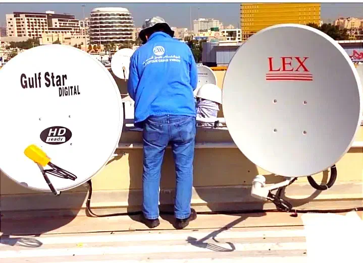 نصب و عیب یابی تخصصی آنتن گردان و ثابت و مرکزی|خدمات پیشه و مهارت|رشت, دیلمان|دیوار