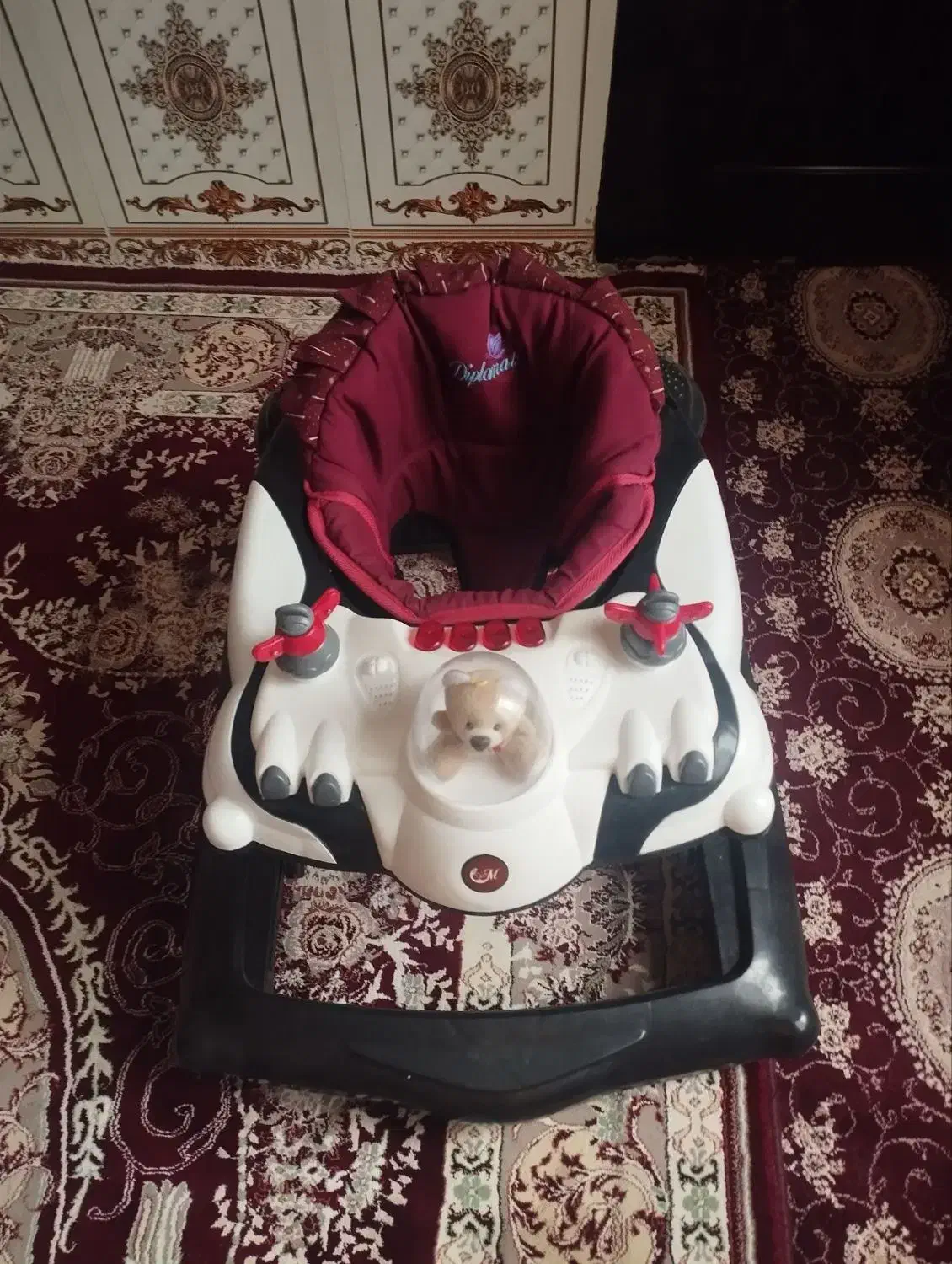 روروک|کالسکه و لوازم جانبی|جوانرود, |دیوار