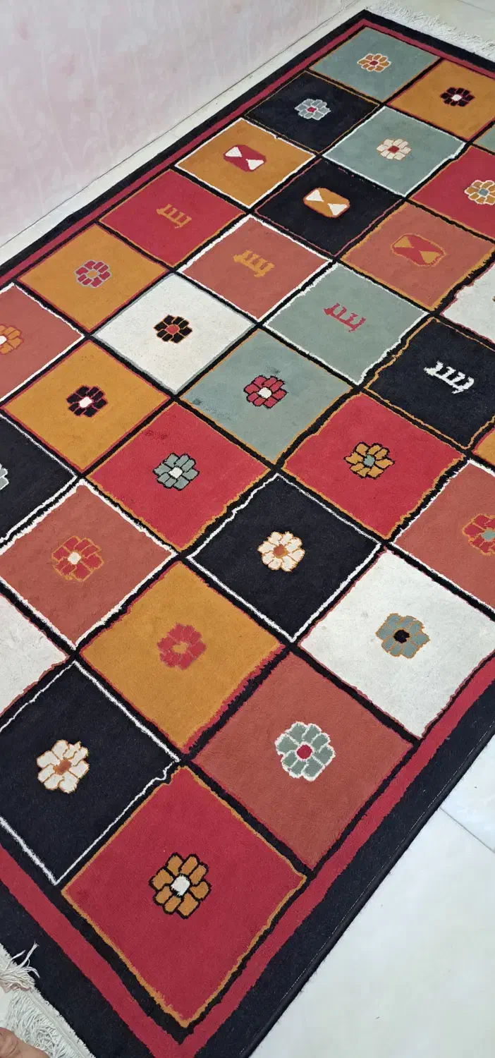 فرش ۴ متری|فرش|قائم‌شهر, |دیوار