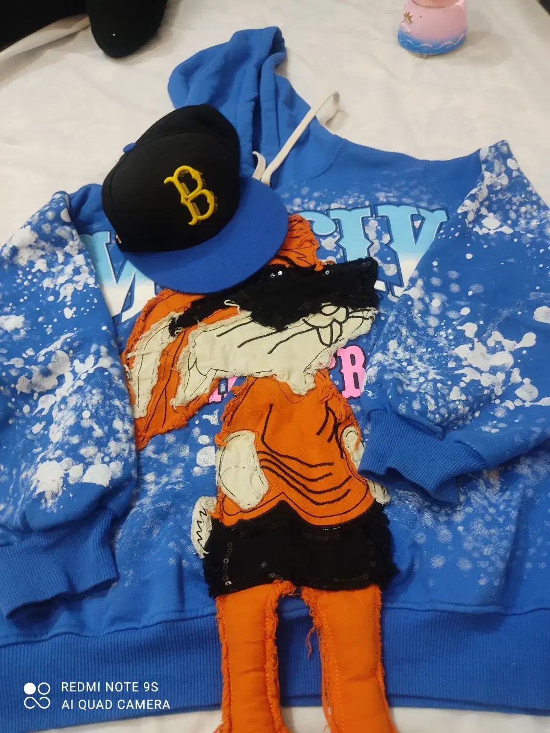 دوروس ترک خارجی|لباس|قم, قلعه کامکار|دیوار