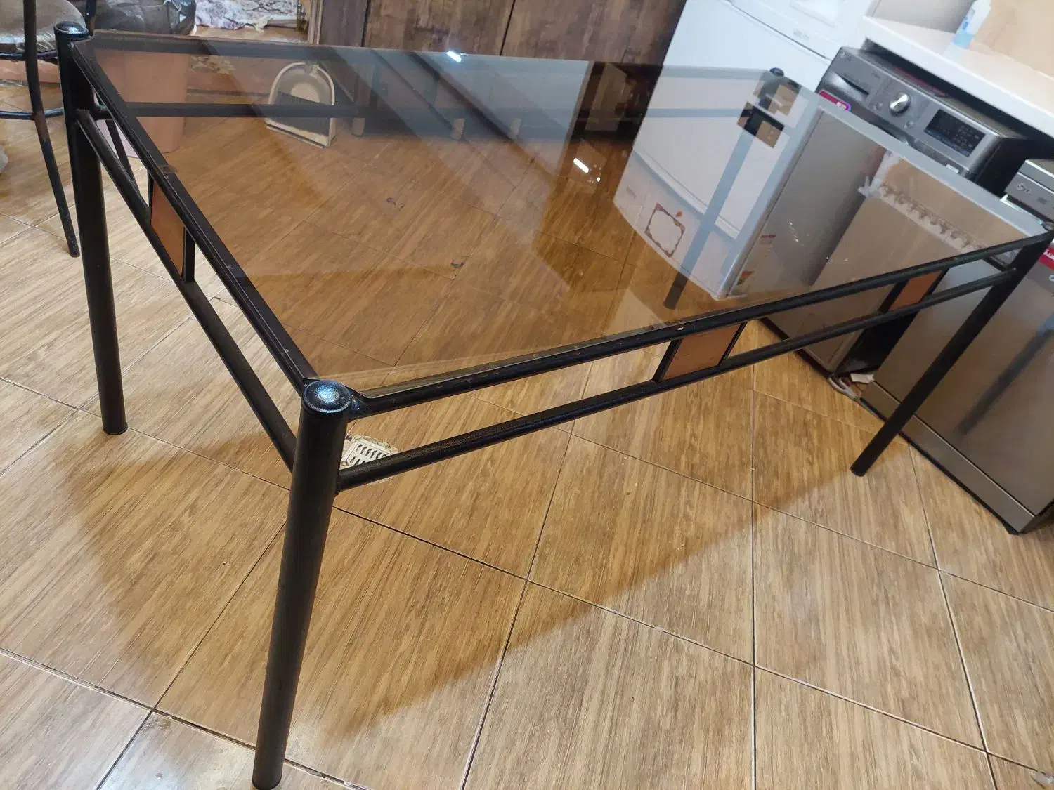 میز ناهار خوری|میز و صندلی غذاخوری|شیراز, شهرک گلستان شمالی|دیوار