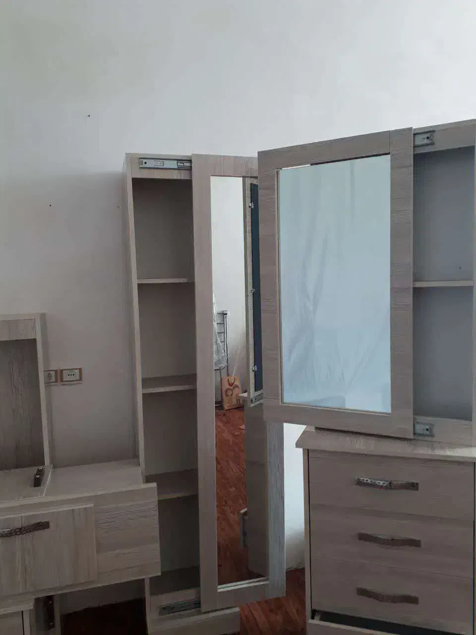 تخت خواب دو نفره|تخت و سرویس خواب|ترکمانچای, |دیوار