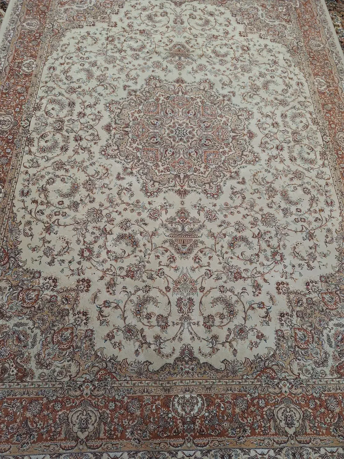 فرش ۹متری|فرش|رشت, چله خانه|دیوار