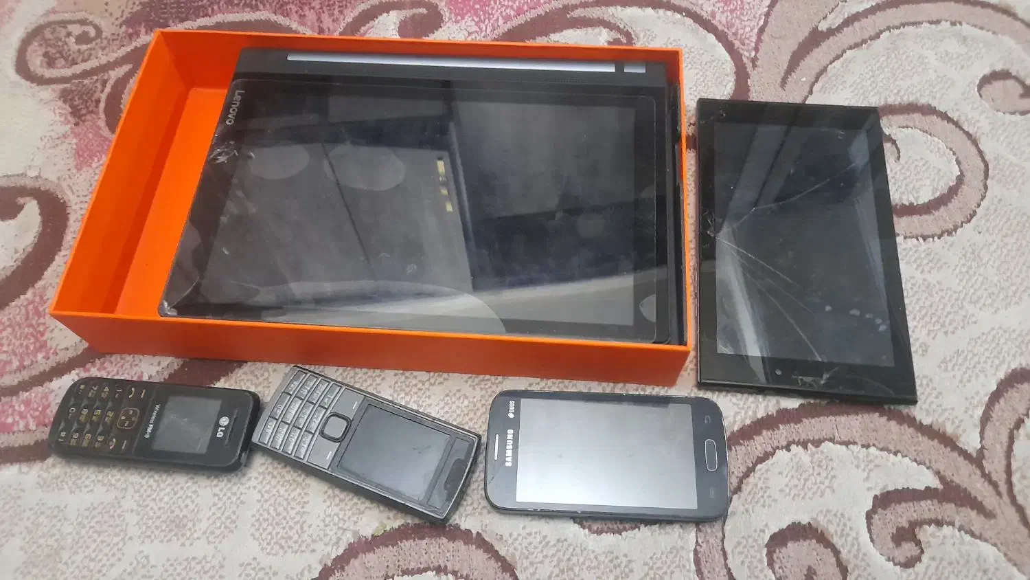 ۲ عدد تبلت|تبلت|مشکیندشت, |دیوار