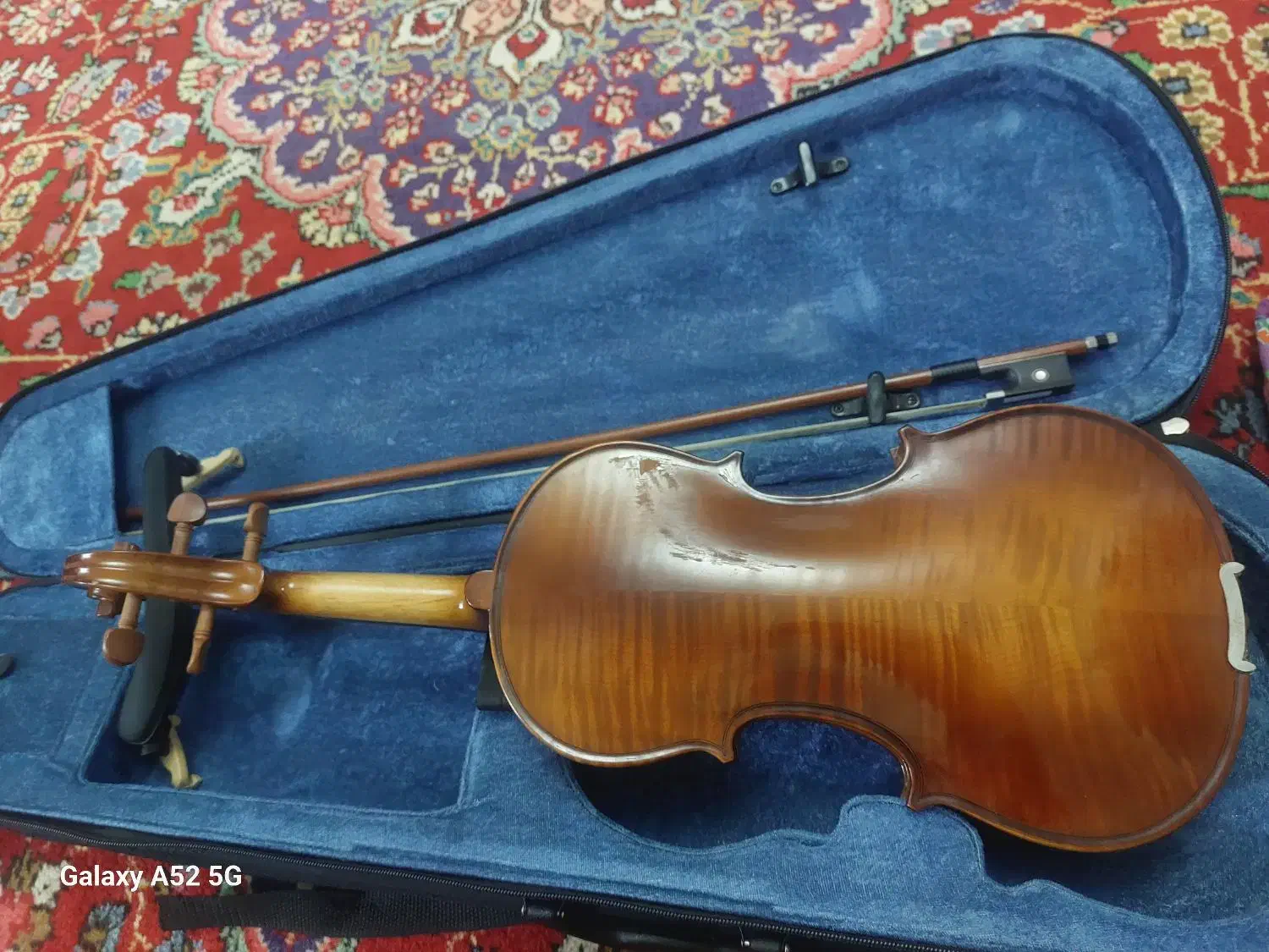 ویولن|ویولن|خوی, |دیوار