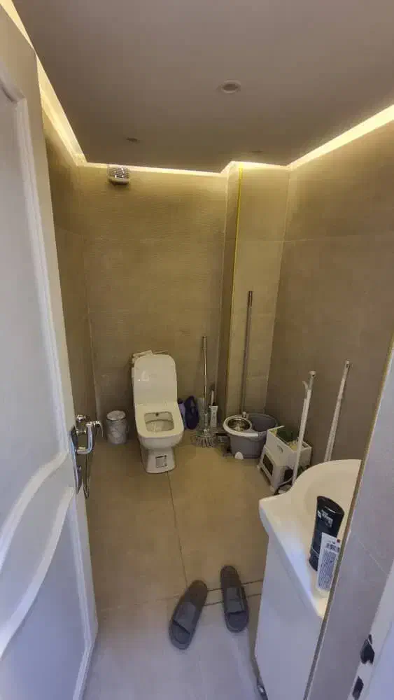 ۱۳۰متر ۳خوابه پونک همیلا شهرک هما درحدنوساز