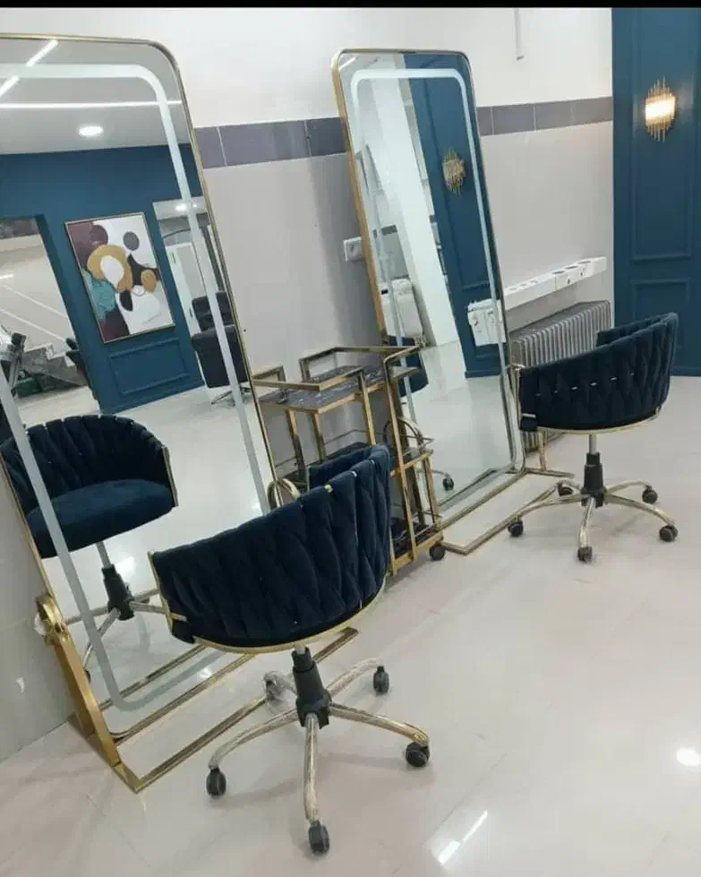 بورس تجهیزات سالن صندلی میکاپ ترولی ناخن|آرایشگاه و سالنهای زیبایی|سنندج, |دیوار