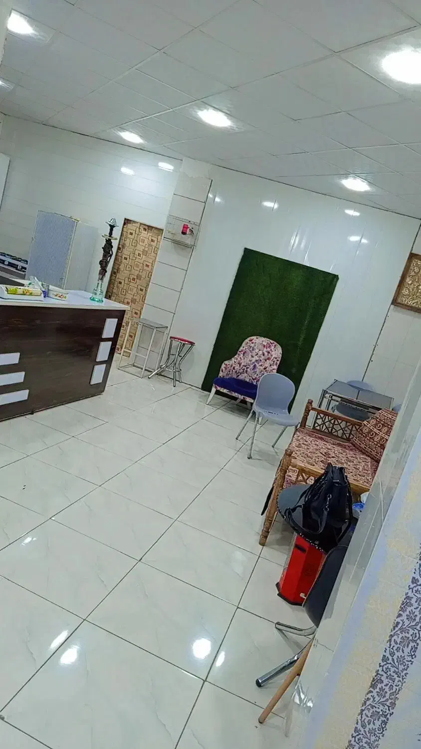 مغازه تجاری مرکز شهر|اجارهٔ مغازه و غرفه|جیرفت, |دیوار