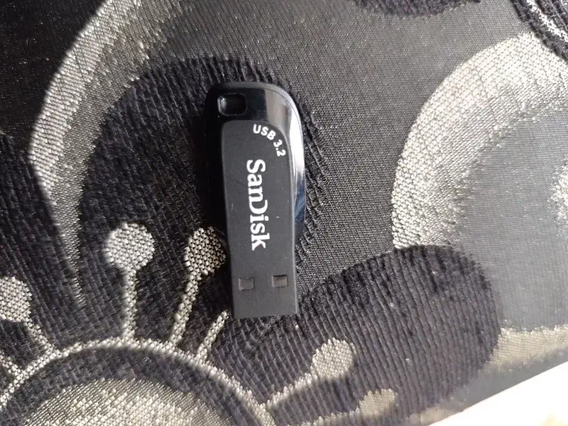 فلش نو نو|قطعات و لوازم جانبی رایانه|ساری, |دیوار