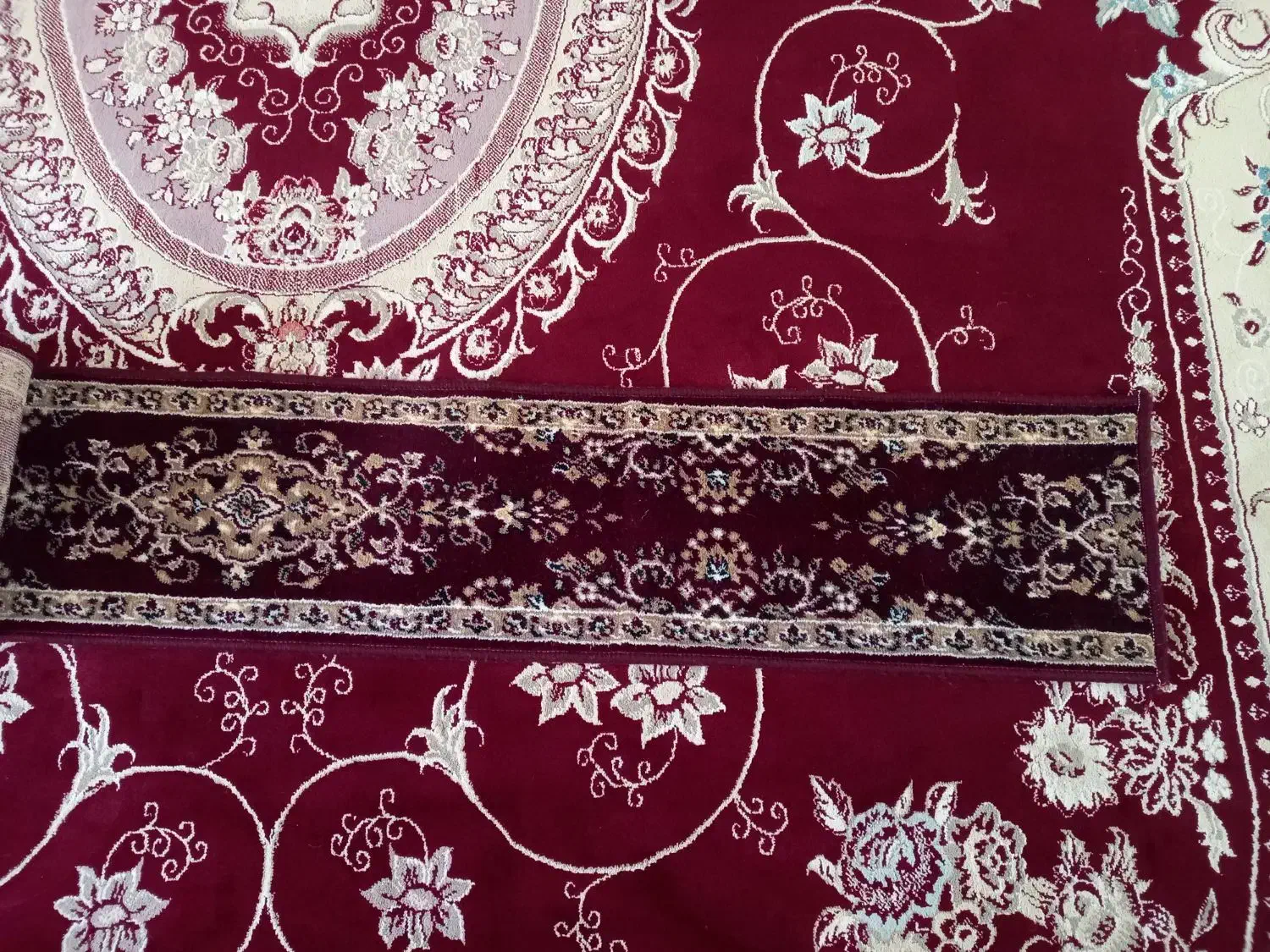 فرش نونو|فرش|سبزوار, زینبیه|دیوار