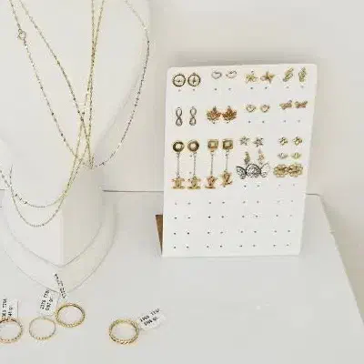 گوشواره میخی خاص طلا از 7 میلیون|جواهرات|اهواز, کیانپارس |دیوار