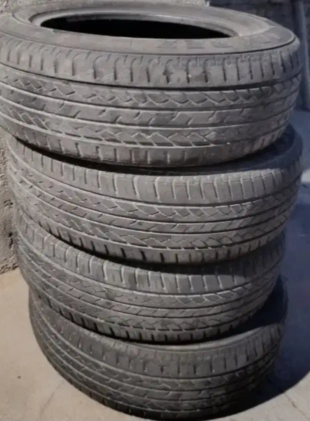 چهار حلقه لاستیک پژو ۴۰۵ ... ۲۰۵ دور ۱۵|قطعات یدکی و لوازم جانبی|زابل, |دیوار