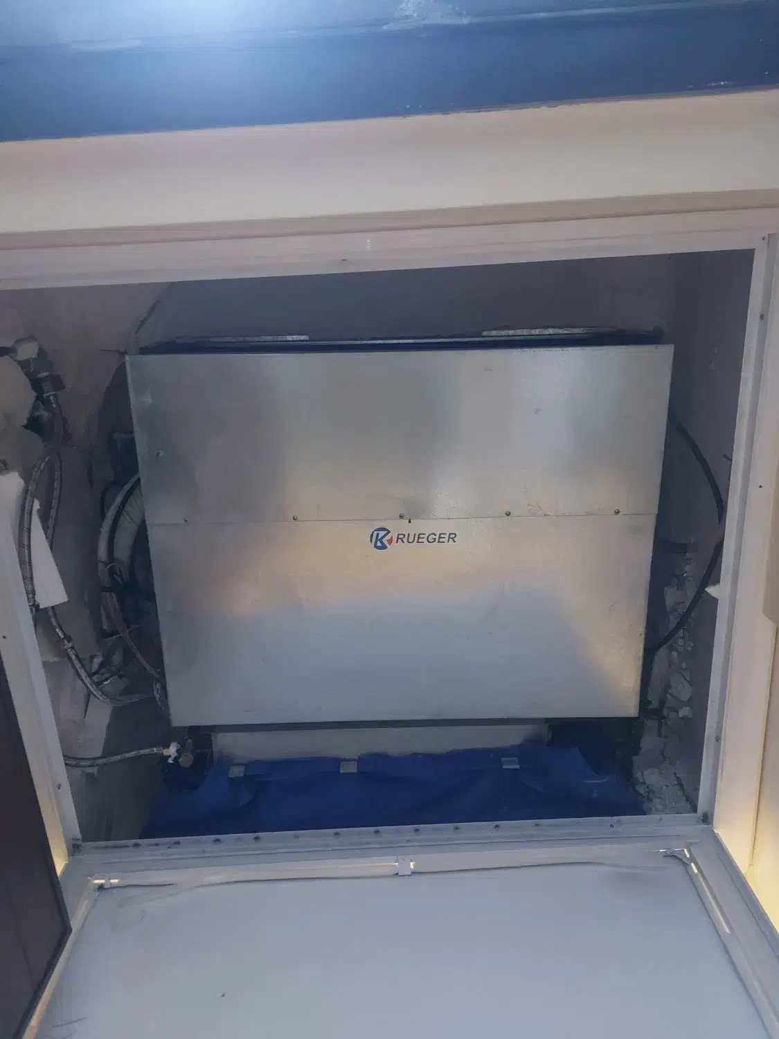 داکت اسپلیت کروگر ۳۰هزار|کولر گازی و فن‌کوئل|تهران, سلسبیل شمالی|دیوار