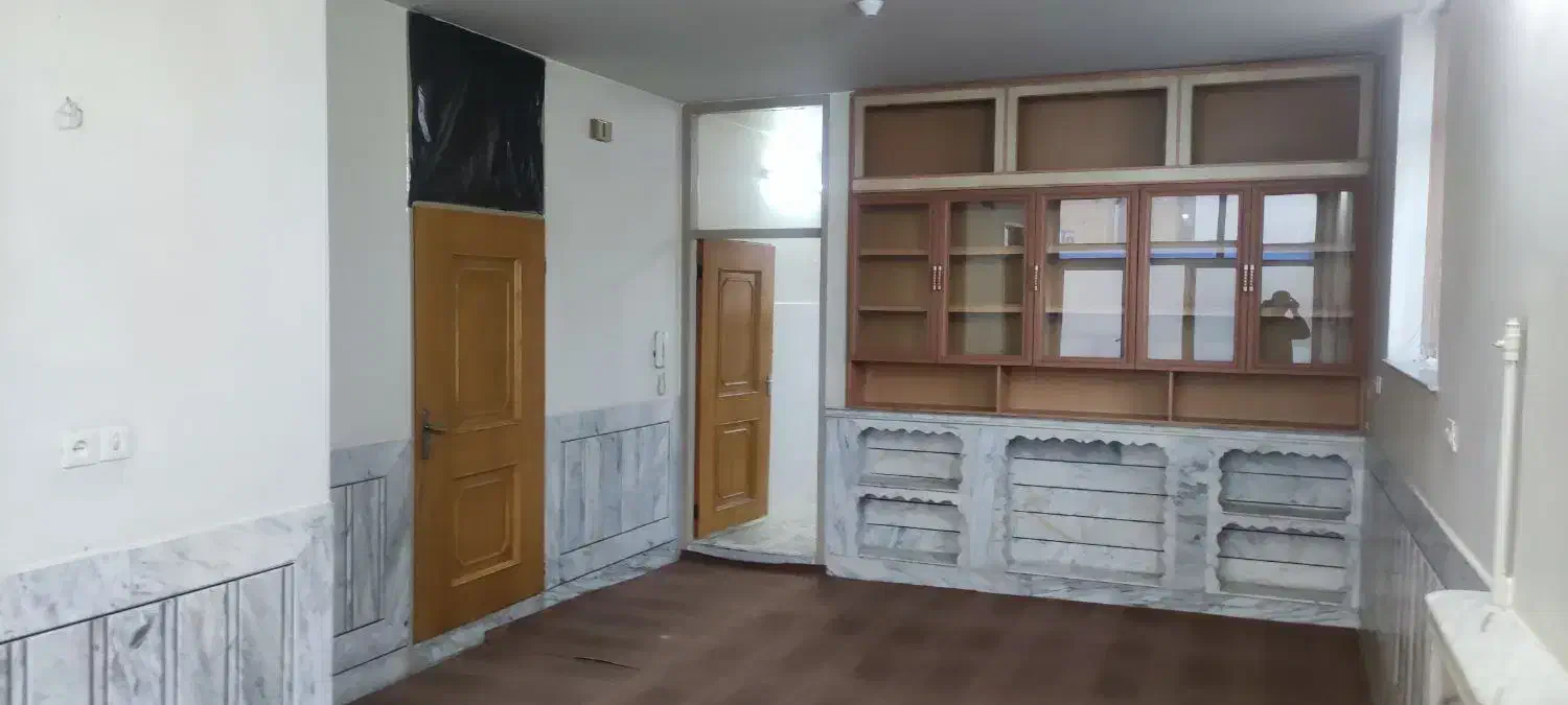 اجاره ویلای طبقه اول (روی همکف)۳خواب|اجارهٔ خانه و ویلا|خمینیشهر, |دیوار