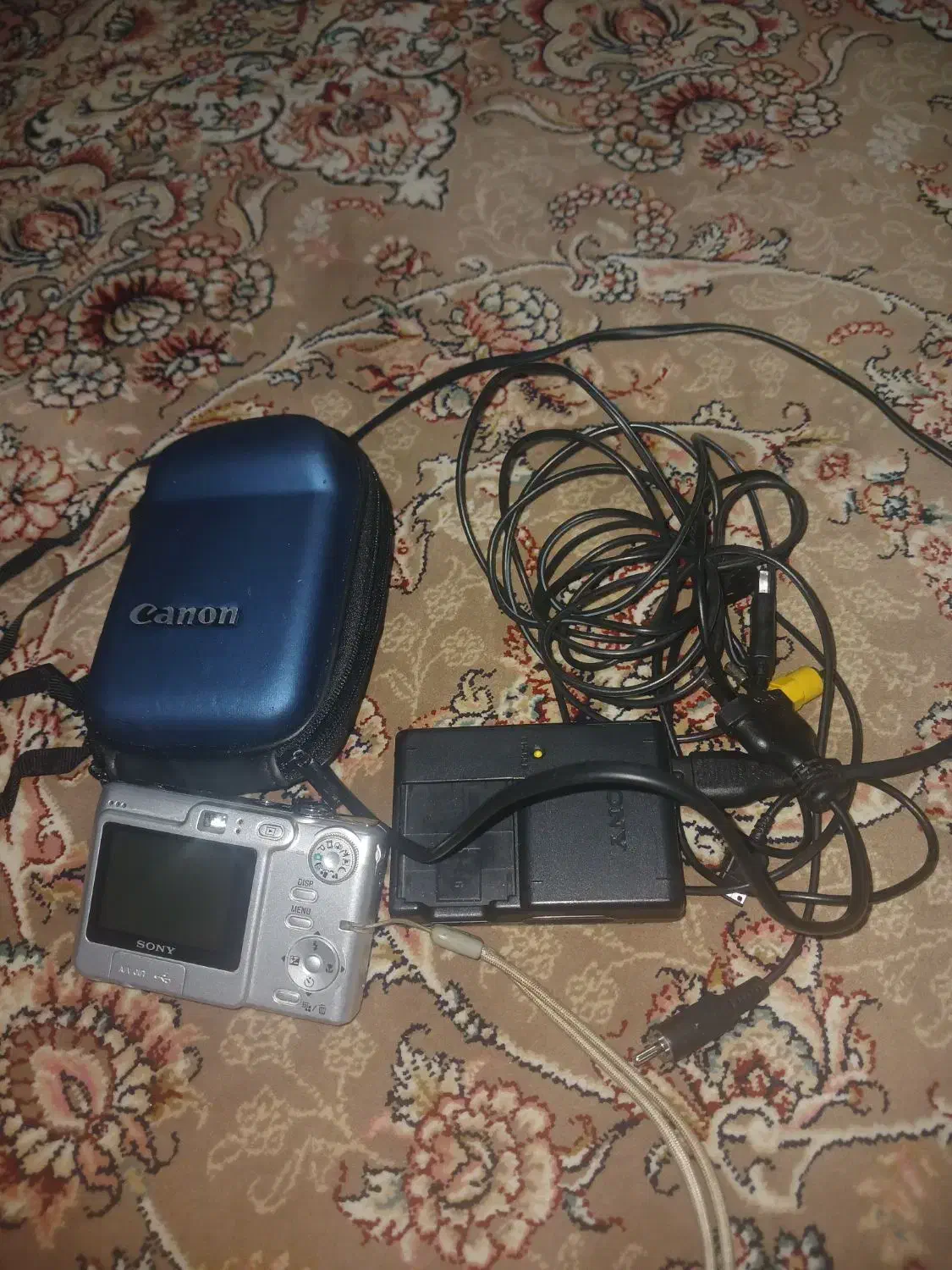 دوربین دیجیتال سونی اصل|دوربین عکاسی و فیلم‌برداری|قرچک, زیبا شهر|دیوار