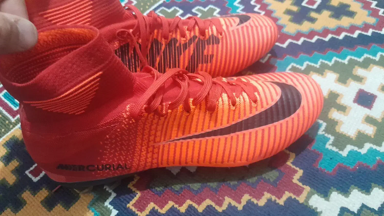 کفش چمن نو قیمت ۲ملیون ولی خریدار کمترم میدم|کیف، کفش، کمربند|لنجان, |دیوار