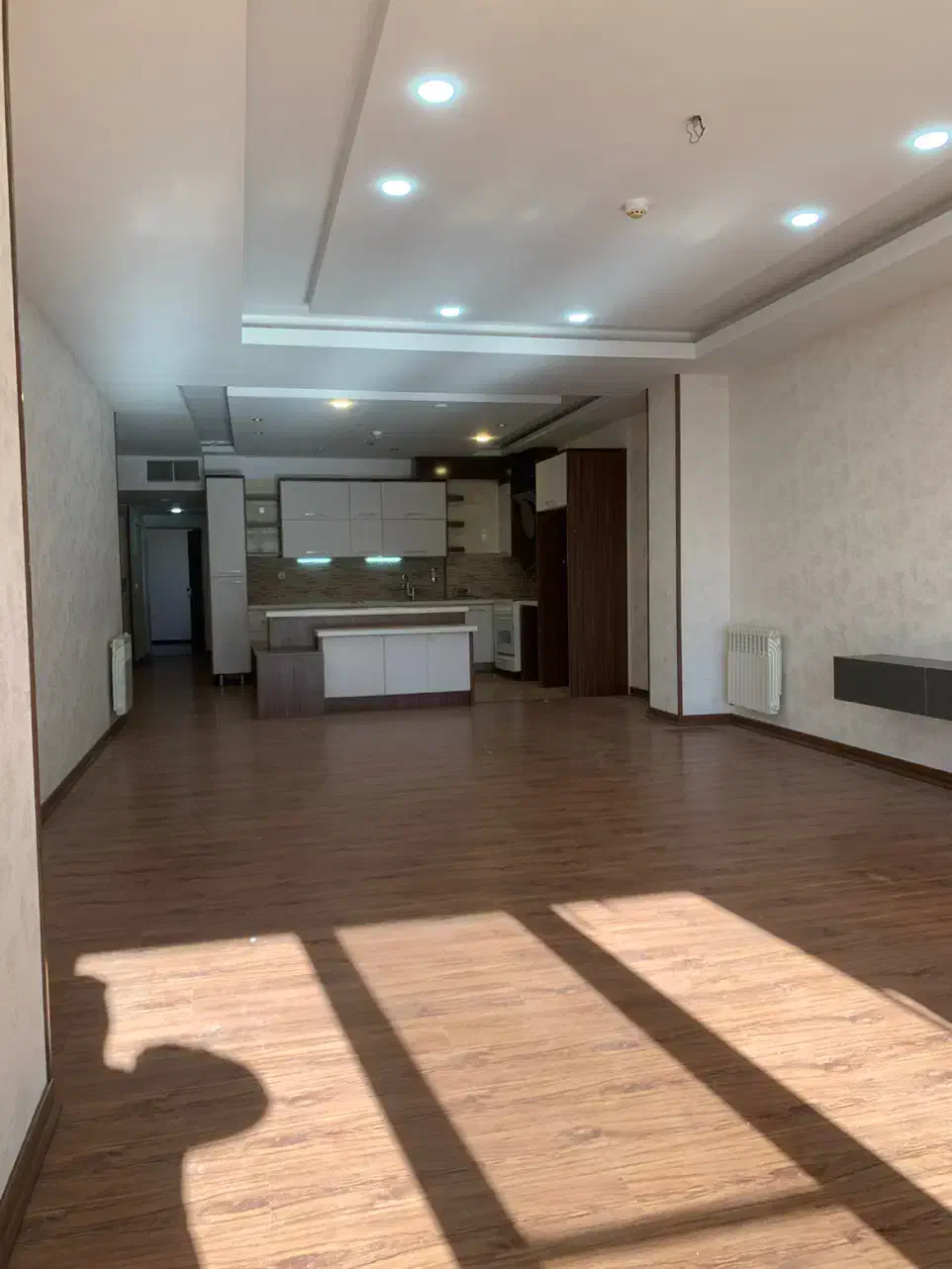 اپارتمان ۱۲۲ متری بلوار ارم بوستان|فروش آپارتمان|کرج, فاز ۳ مهرشهر|دیوار