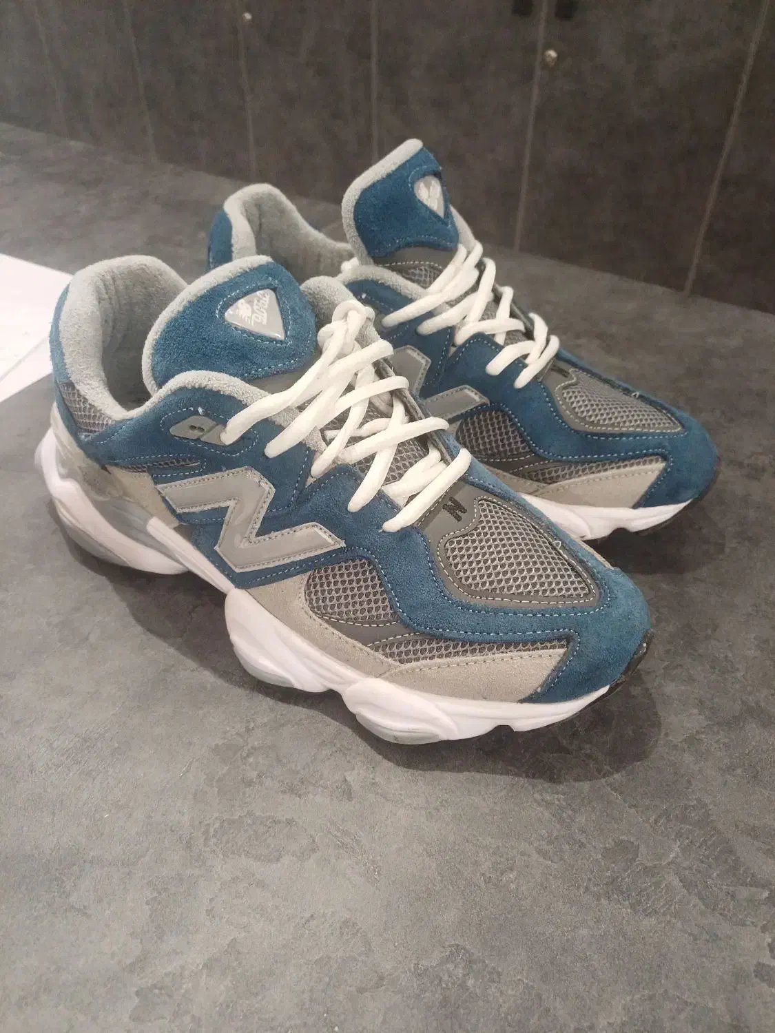 کفش نیوبالانس سایز۴۳|کیف، کفش، کمربند|گنبد کاووس, |دیوار