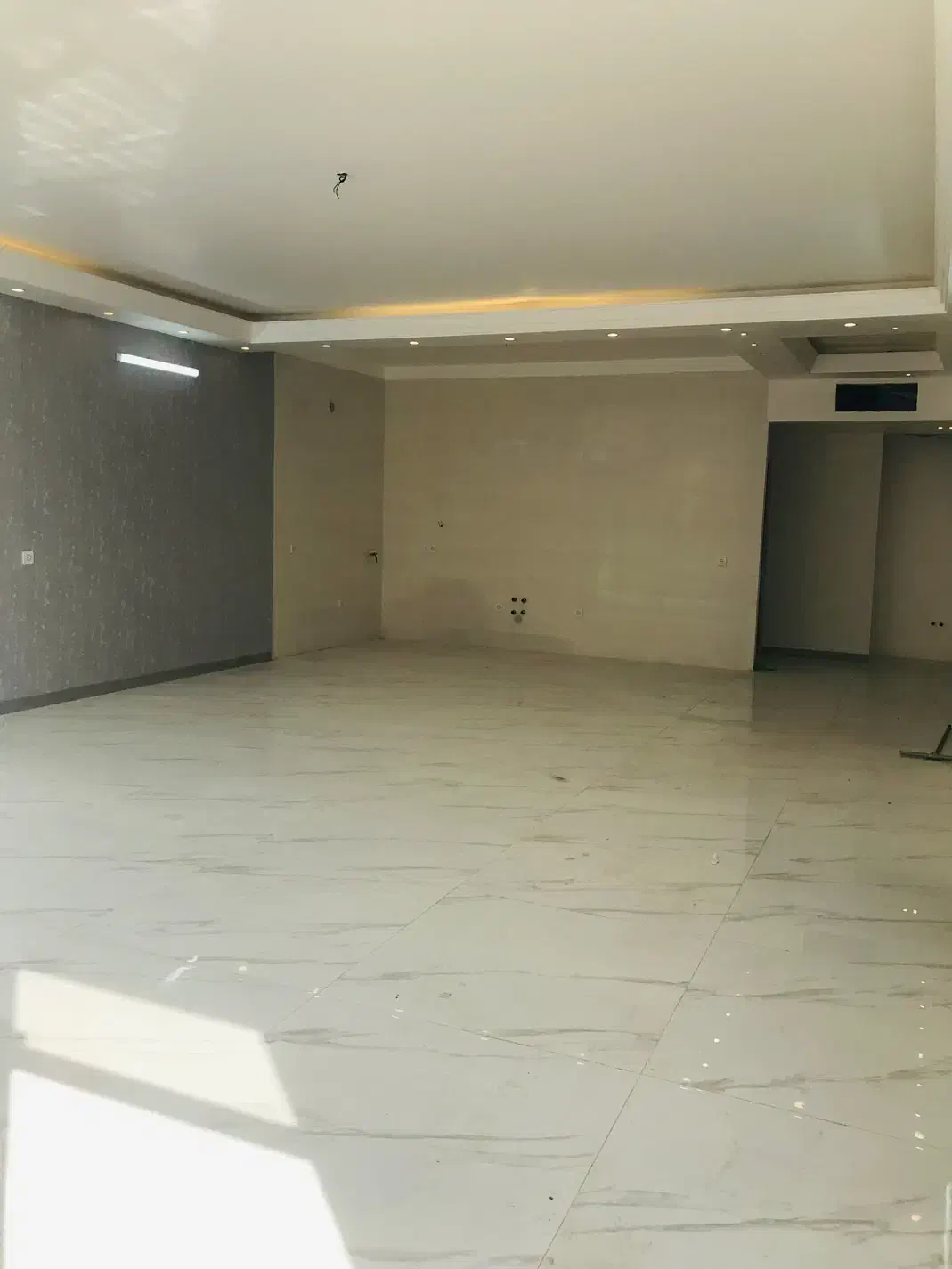 آپارتمان۸۵متری تکواحدی کلیدنخورده ابتدای امیرکبیر|فروش آپارتمان|کاشان, امیرکبیر|دیوار