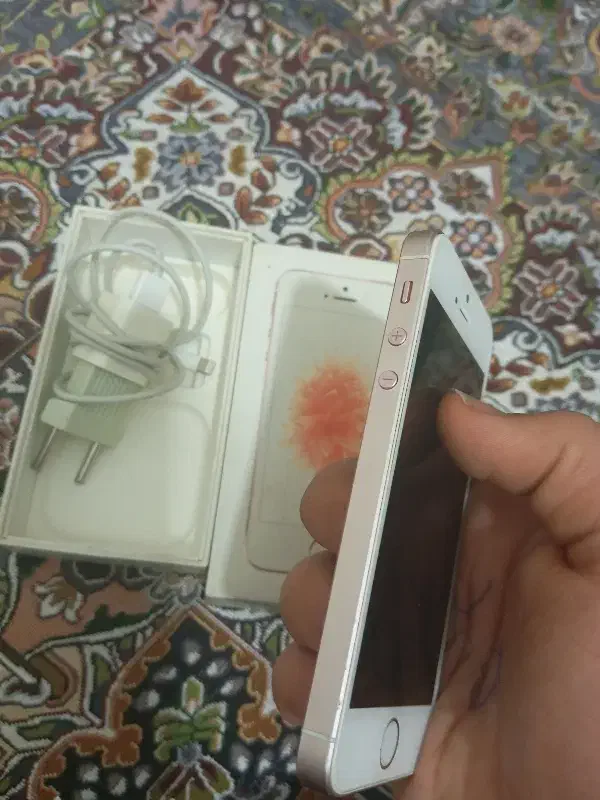 آیفون se|موبایل|اسلام‌شهر, شهرک واوان|دیوار