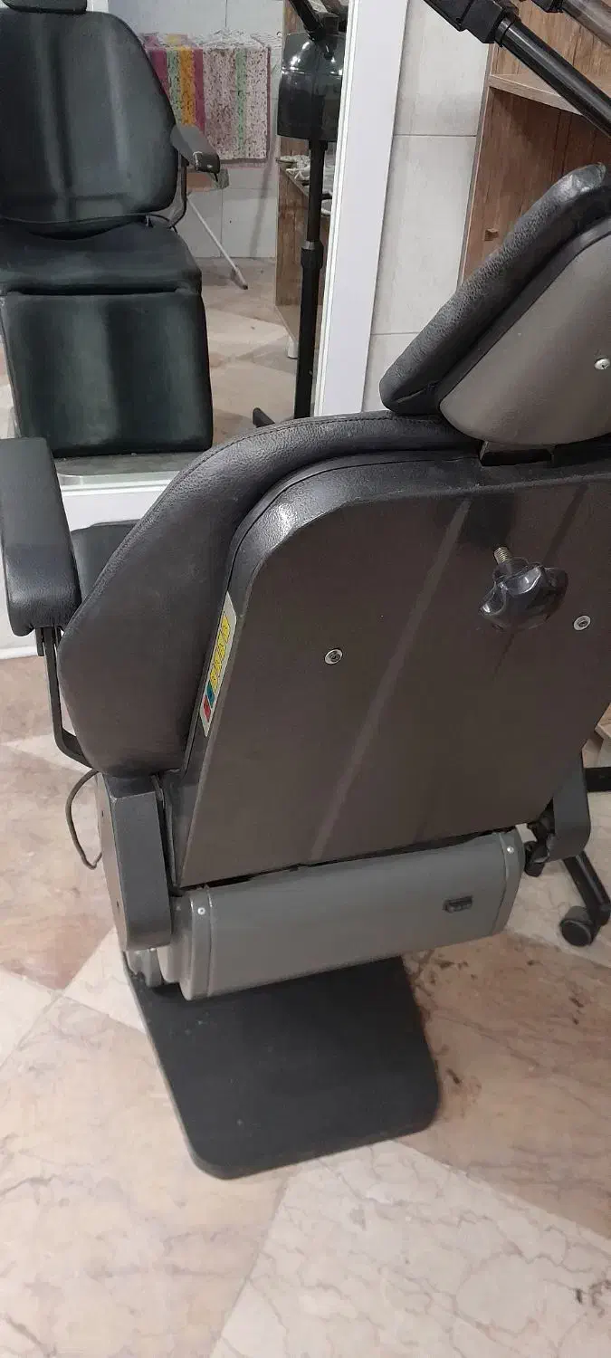 صندلی ارایشگاه وسرشور|آرایشگاه و سالن‌های زیبایی|کرج, المهدی|دیوار