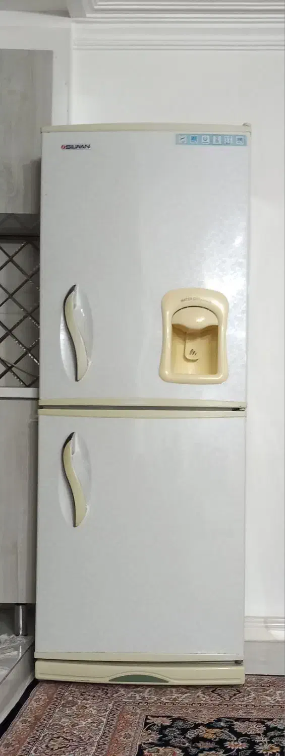 یخچال سیلوان|یخچال و فریزر|قرچک, شهرک گلها|دیوار