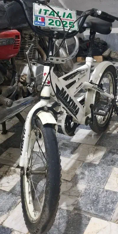 دوچرخه ۱۶ سالم|دوچرخه، اسکیت، اسکوتر|قم, ولیعصر|دیوار