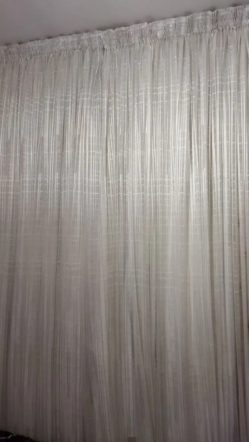 پرده طرح دار تمیز بدون هیچ گونه زدگی|پرده، رانر، رومیزی|ارطه, |دیوار