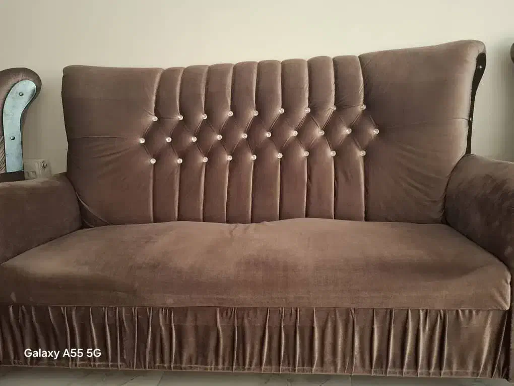 فروش مبل ۷ نفره به همراه گل میز شیشه ای|مبلمان خانگی و میز عسلی|جم, |دیوار