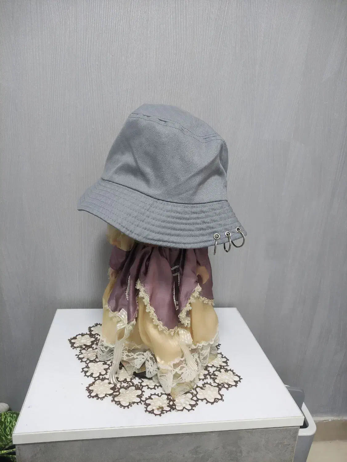 کلاه وتیشرت|لباس|اراک, |دیوار