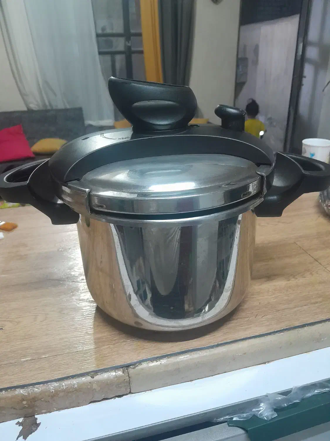 زود پز دو قابلمه ای|ظروف پختوپز|شیراز, کوشک میدان|دیوار