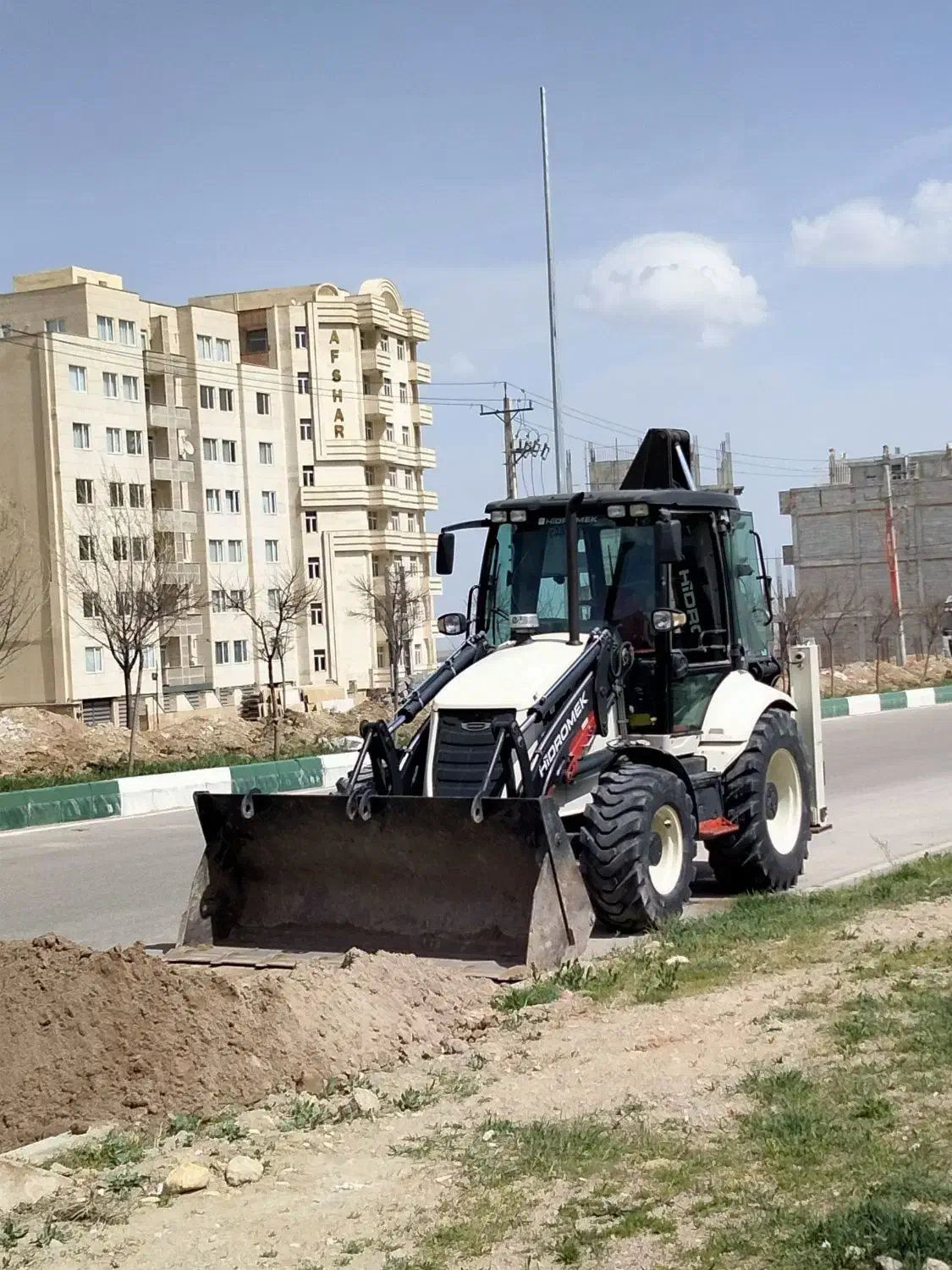 بیل بکهو هیدرومک|خودرو سنگین|تهران, نعمت‌آباد|دیوار