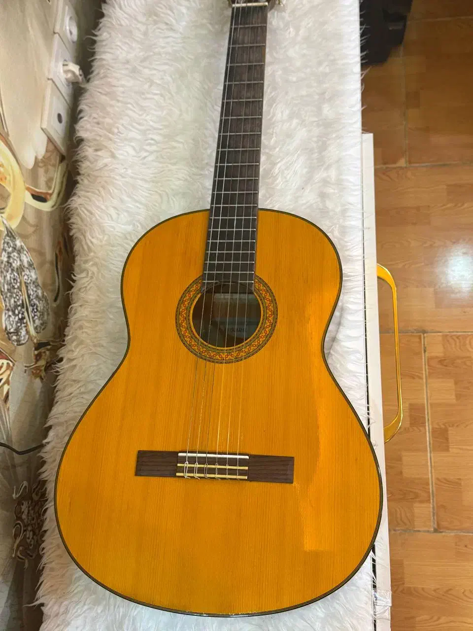 گیتار یاماها c 70 اصل|گیتار، بیس، امپلیفایر|بابلسر, |دیوار