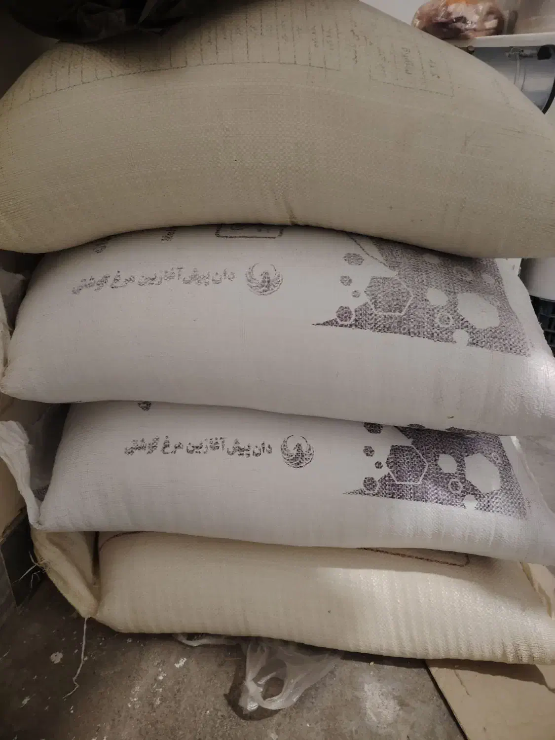 گندم بذری|عمده‌فروشی|کمیجان, |دیوار