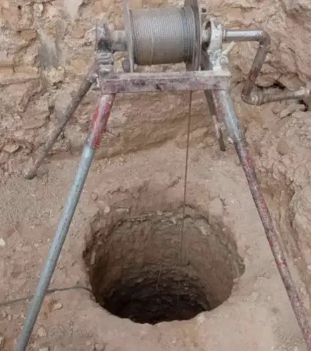 چاه کنی و نقنی کاری|خدمات پیشه و مهارت|خرمدشت, |دیوار