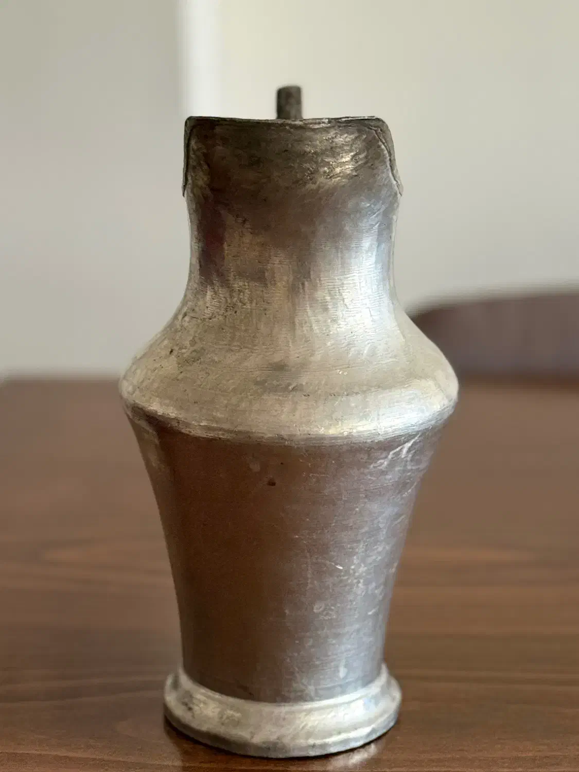 پارچ مسی قدیمی|کلکسیون اشیاء عتیقه|مشهد, هنرستان|دیوار