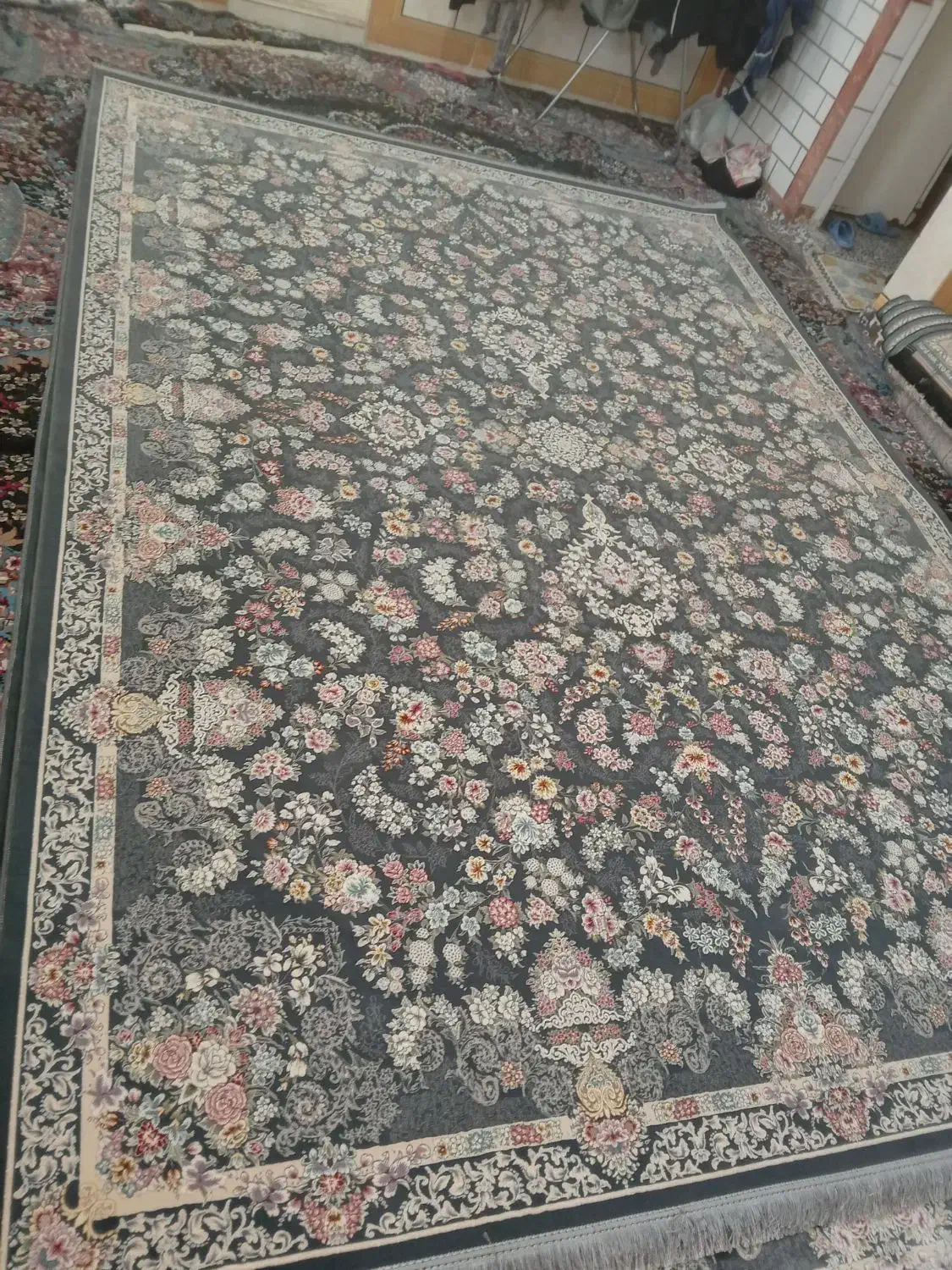 ۸ تخته فرش ۹متری ۱۲۰۰شونه تراکم ۳۶۰۰گلبرجسته نو نو|فرش|خرم‌آباد, |دیوار