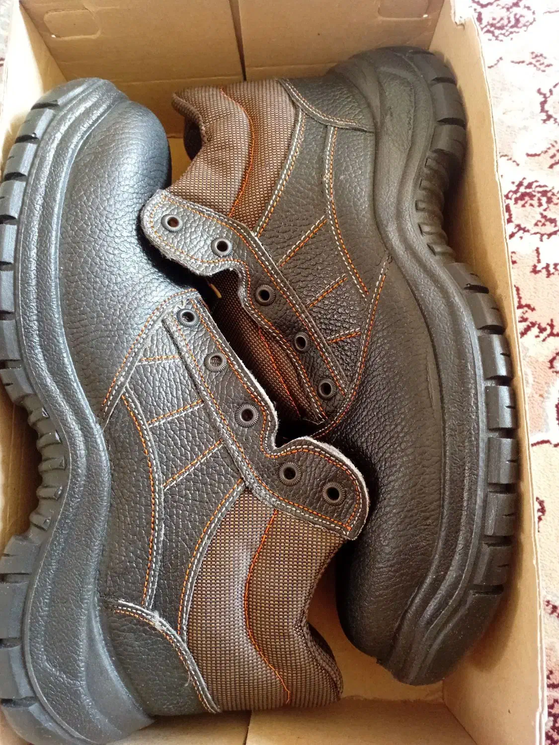 کفش نو|کیف، کفش، کمربند|کاشان, شهرک انقلاب|دیوار