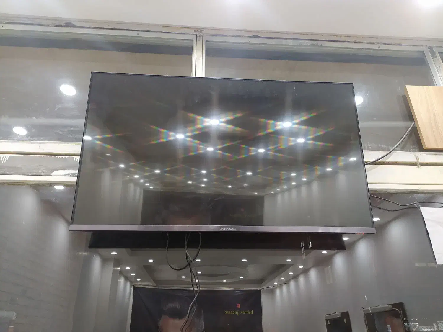 فروش به جهت نیاز|تلویزیون و پروژکتور|مینودشت, |دیوار