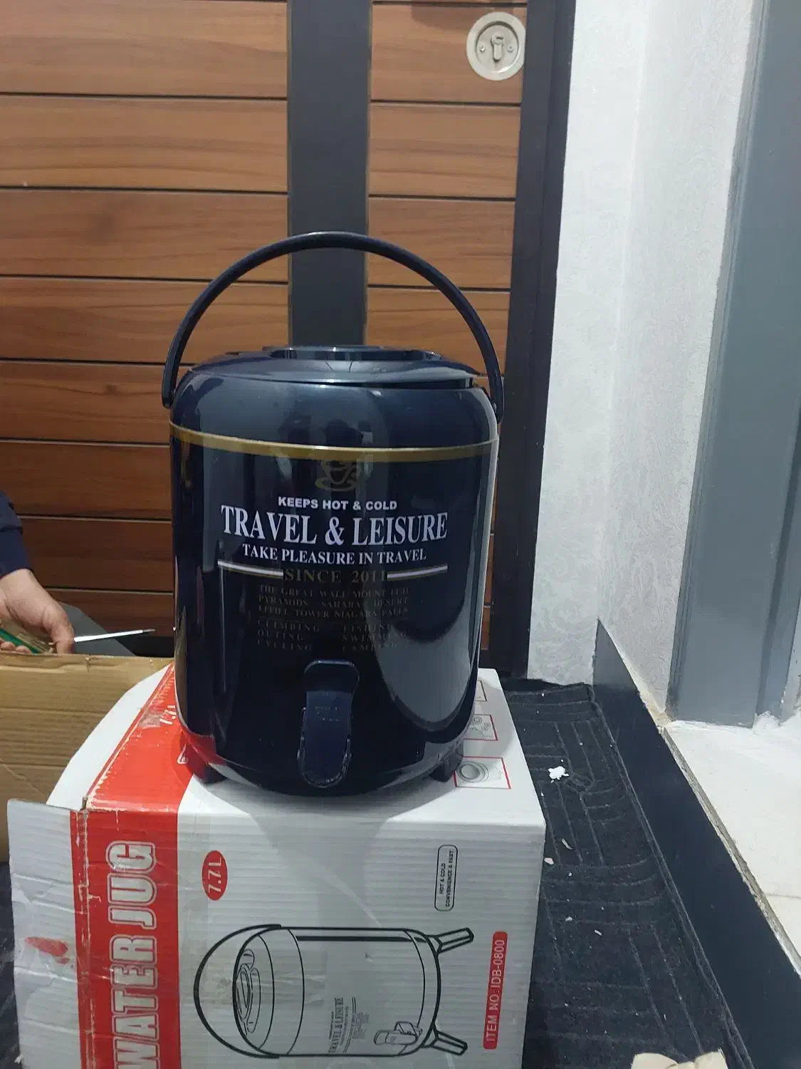 کلمن|ظروف نگهدارنده، پلاستیکی، یک‌بارمصرف|کازرون, |دیوار