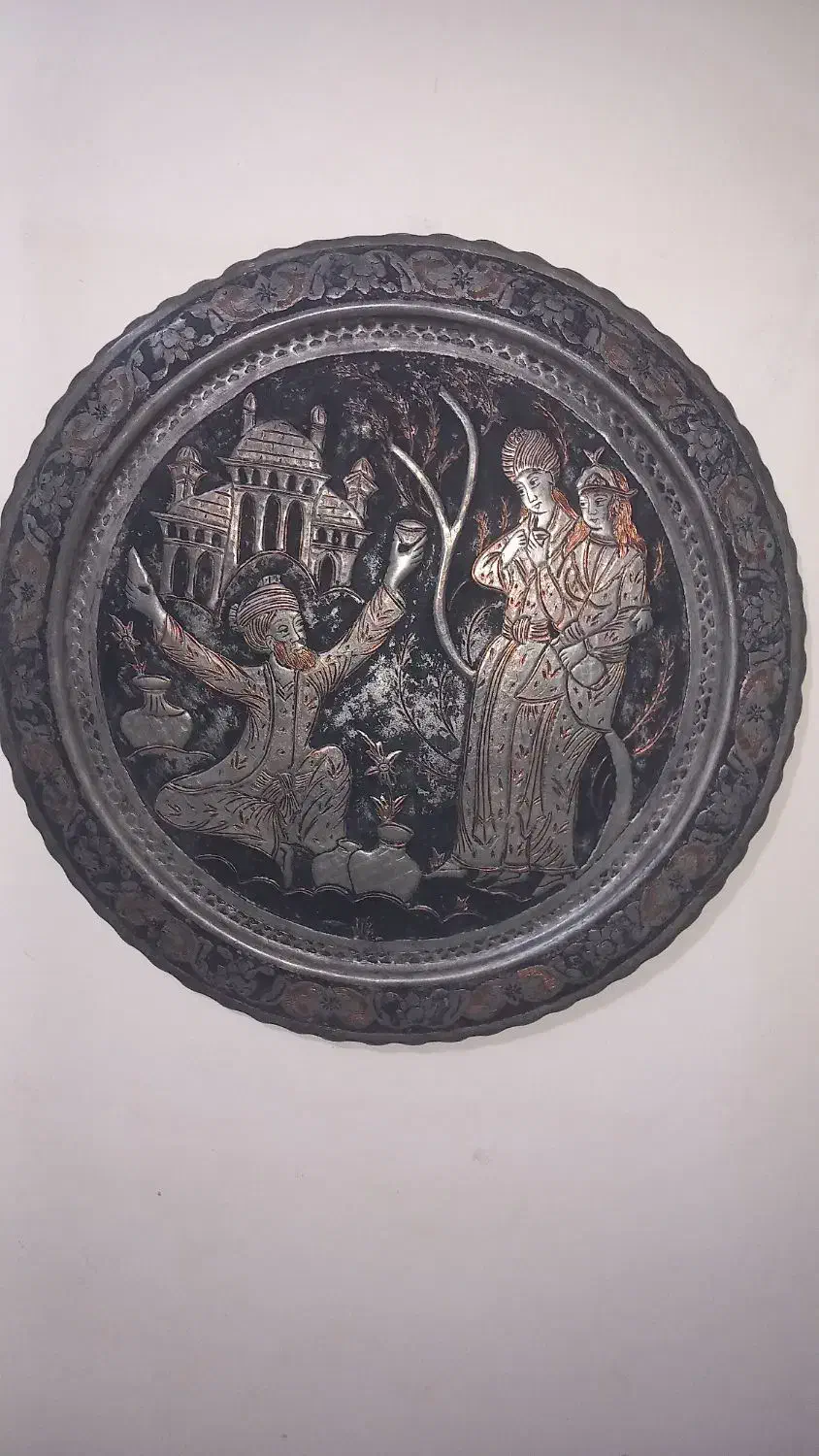 سینی مسی|کلکسیون اشیاء عتیقه|همدان, |دیوار