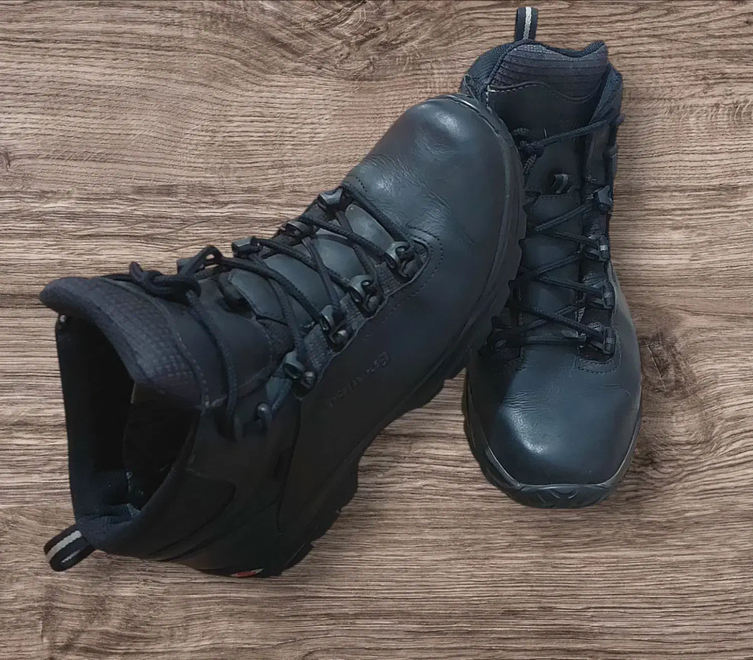 نیم بوت ارجینال انگلیس|کیف، کفش، کمربند|مهاباد (آذربایجان غربی), |دیوار