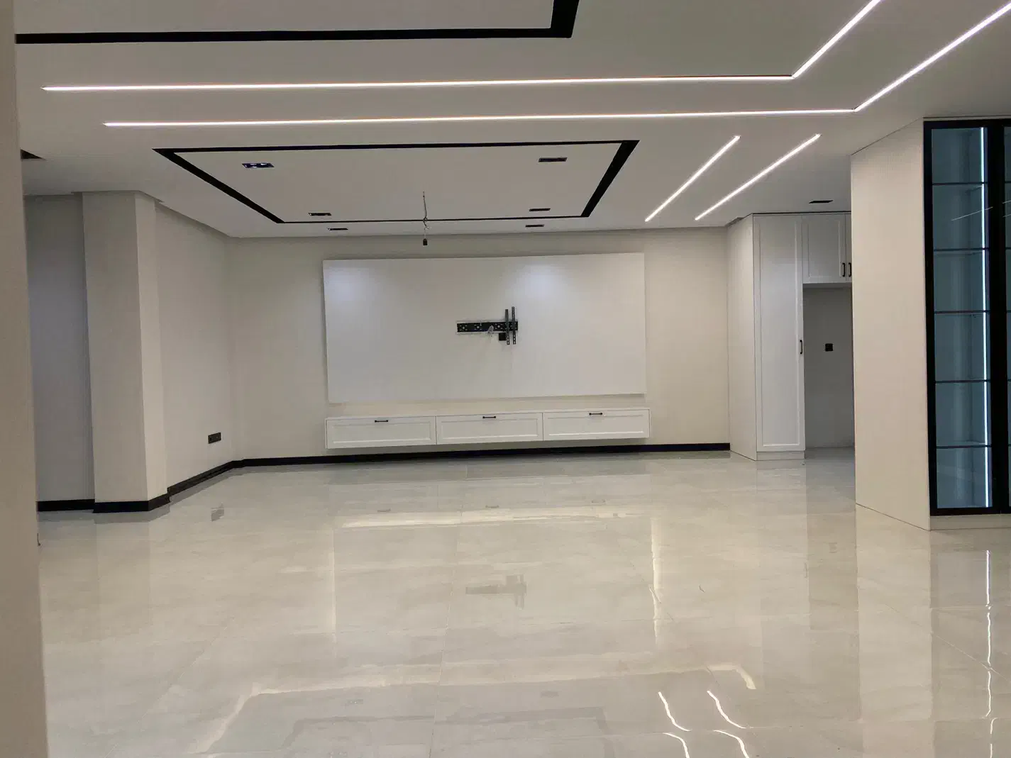 فروش اپارتمان ۱۶۰ متری ۳ پارکینگ|فروش آپارتمان|تهران, اختیاریه|دیوار