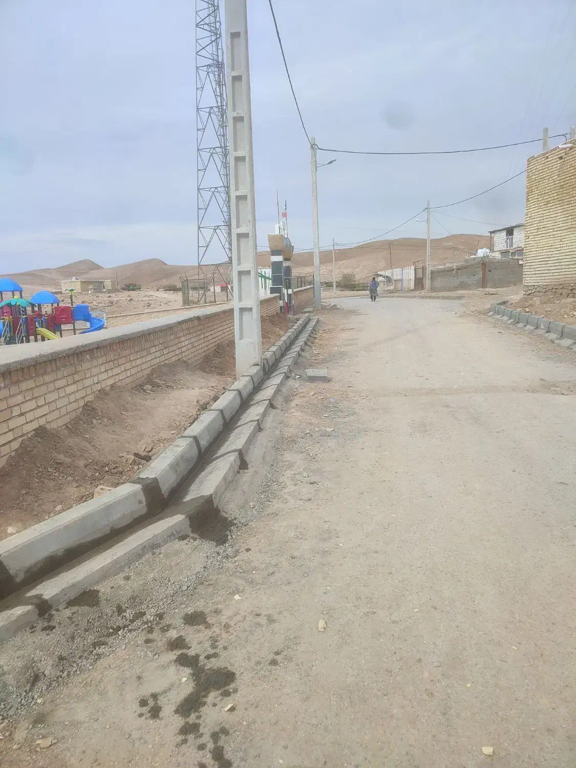 اجرای جدول کاری ، تایل ، سنگفرش ، موزاییک|خدمات پیشه و مهارت|رضویه, |دیوار